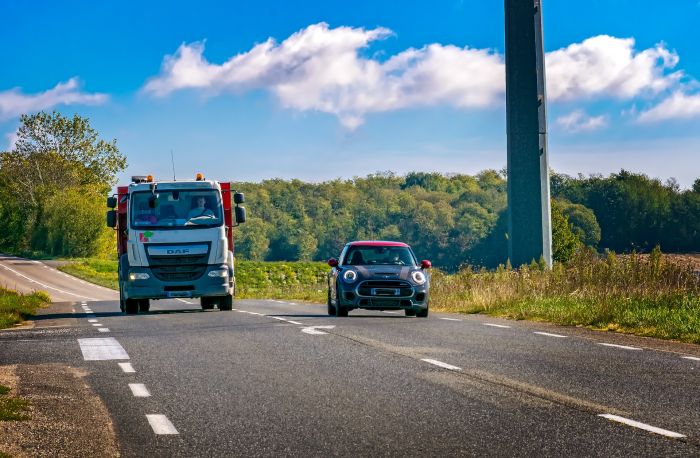 coche autopista seguridad