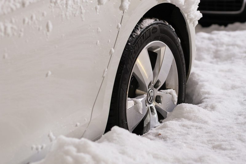 coche nieve frio temporal